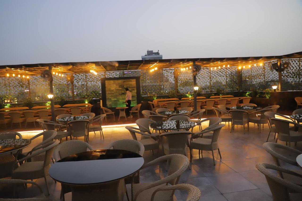 Hotel Haris Mg Road Gurugram Gurgaon Exterior foto